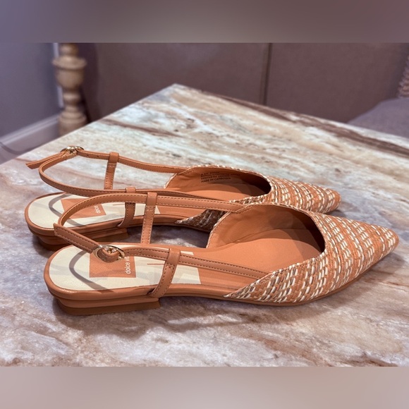 Women’s DOLCE VITA Emmie flats- size 6.5 - Picture 3 of 6